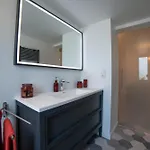 Kwatera prywatna Le Cinq-chambre A Avec Entree Independante