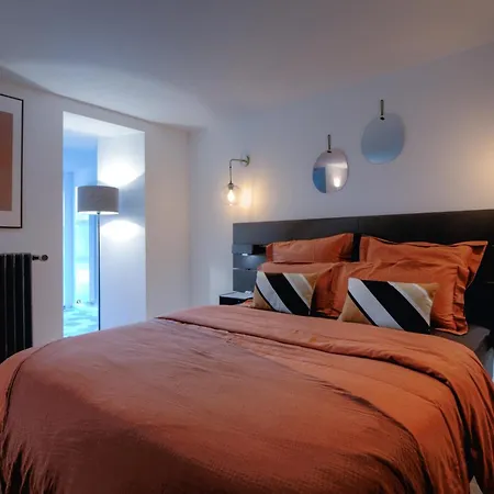 Le Cinq-chambre A Avec Entree Independante Kwatera prywatna